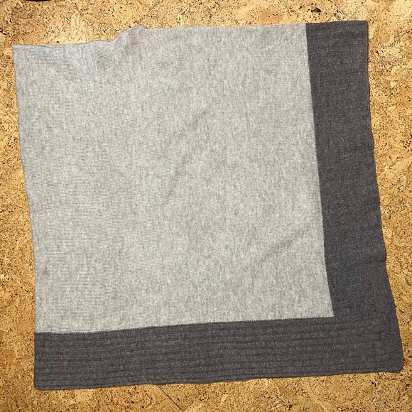 Celeste Cashmere & Wool Lightweight Sweater Poncho Wrap One Size - Picture 7 of 10